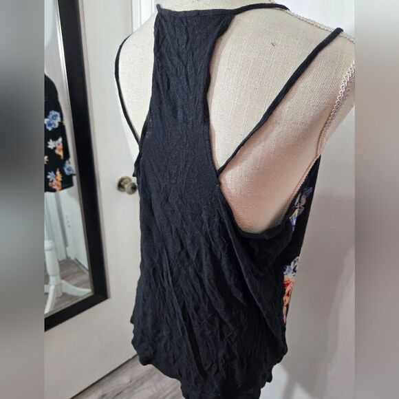 Express floral tank top sz medium - Picture 6 of 9